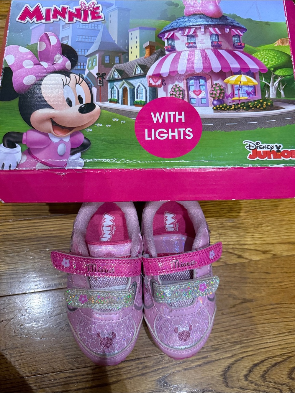 Disney Minnie Mouse Pink Light-Up Kids Sneakers